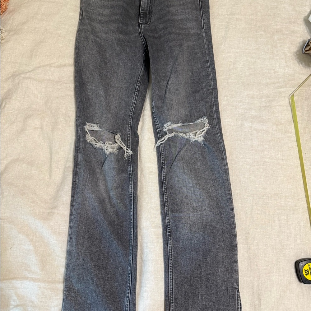Zara Gray Straight-Leg Distressed Jeans